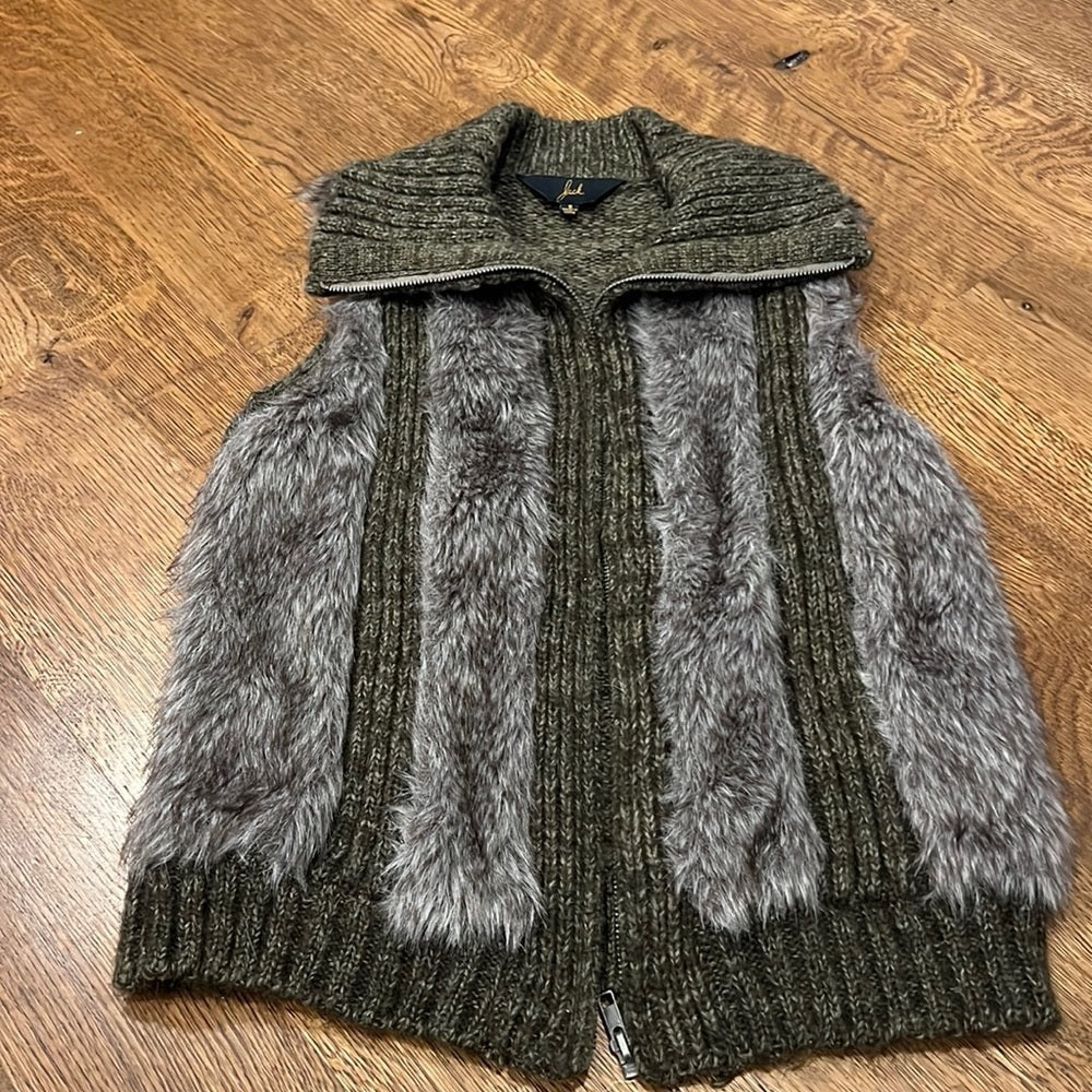Jack Women’s Vest Green and Grey Size Small