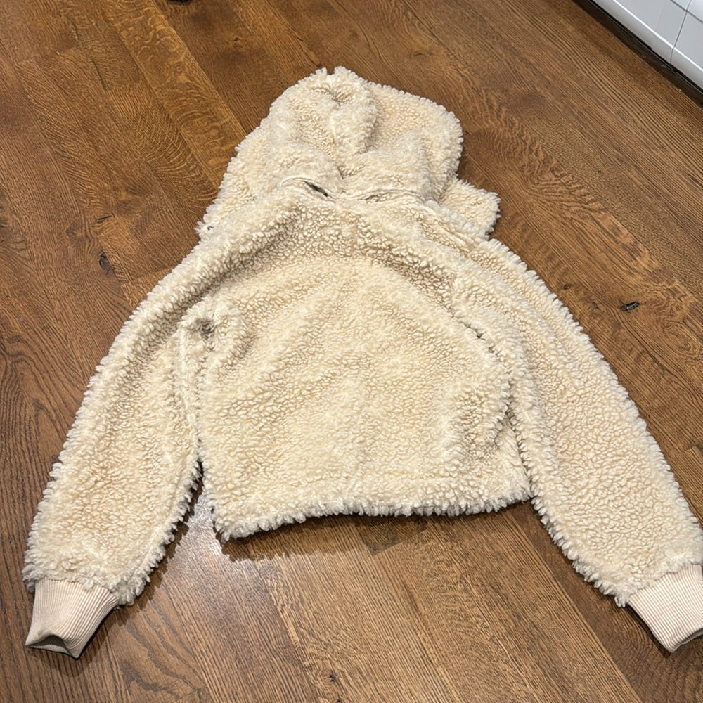 Abercrombie and Fitch Women’s Teddy Jacket Cream Size XXS