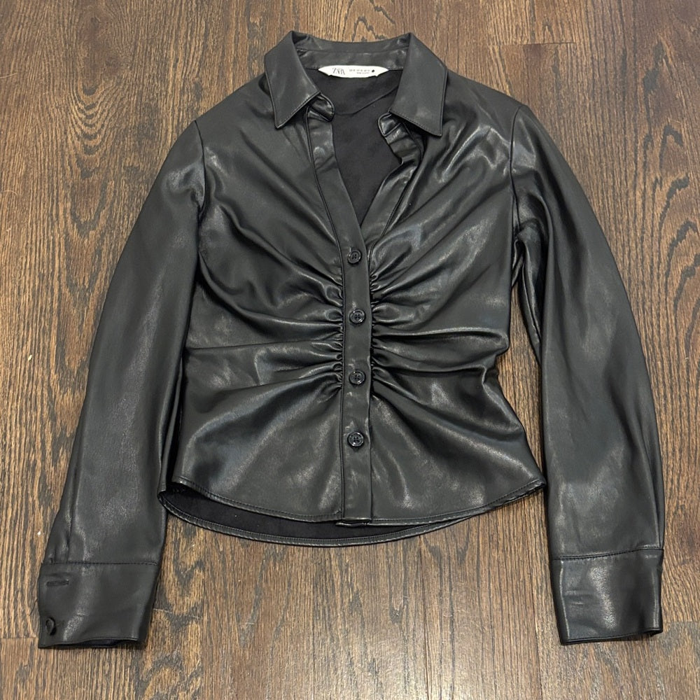 Zara Women’s Black Faux Leather Ruched Button Front Jacket Size XS