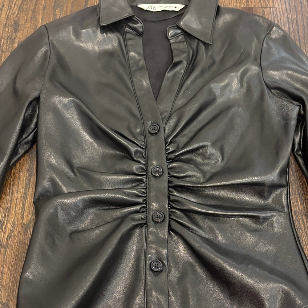 Zara Women’s Black Faux Leather Ruched Button Front Jacket Size XS