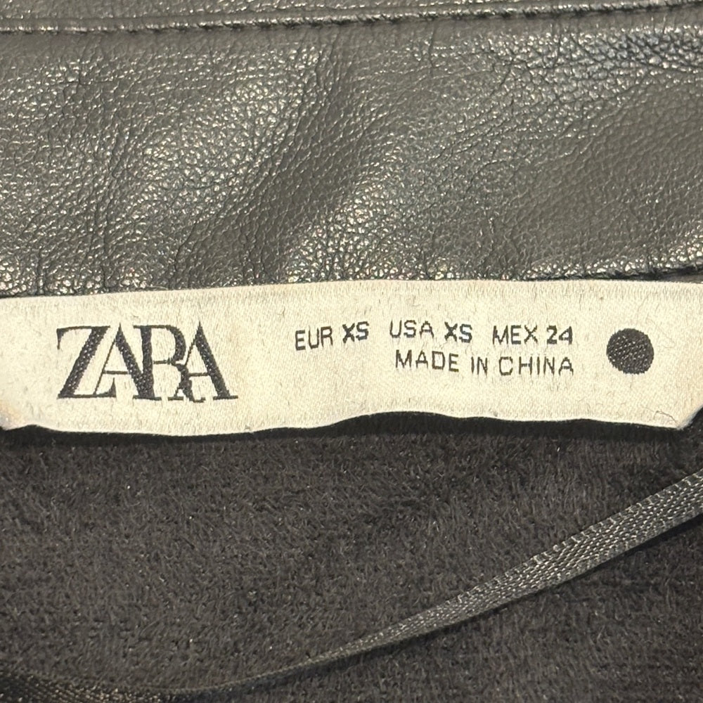 Zara Women’s Black Faux Leather Ruched Button Front Jacket Size XS
