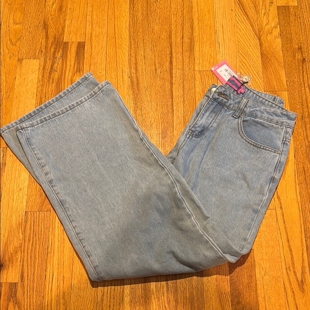 NWT Edikted Women’s Classic Blue Denim Jeans Size Small