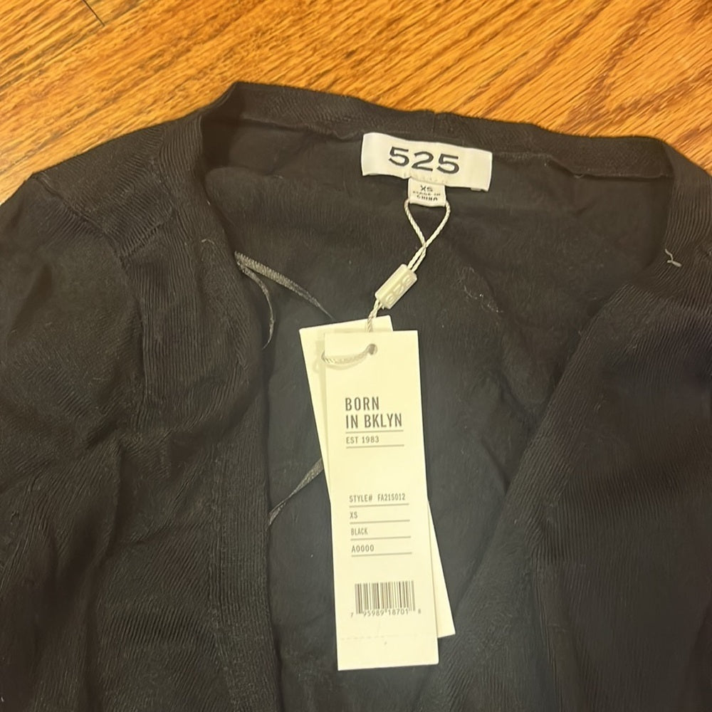 NWT 525 Woman’s Black Cropped Cardigan Size XS