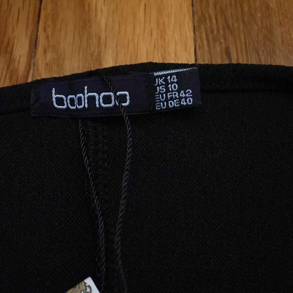 NWT Boohoo Women’s Black Tie Front T-Shirt Dress Size 10