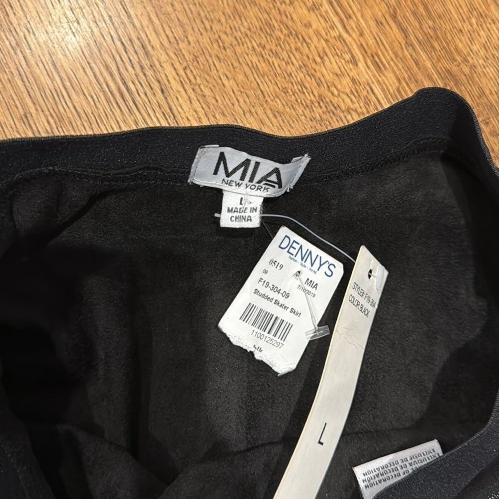 NWT MIA Girls Skirt Black and Silver Size Large