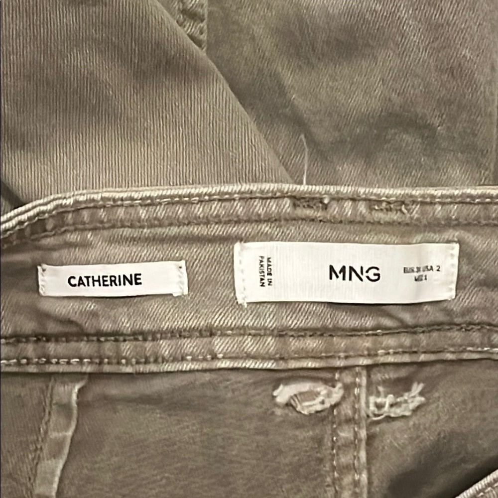 MNG Women’s Light Green Jeans Size: 2