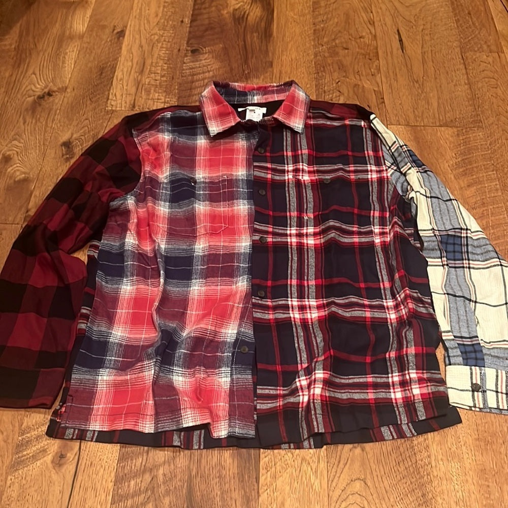 NWT Pacsun Men’s Multicolor Flannel Size M