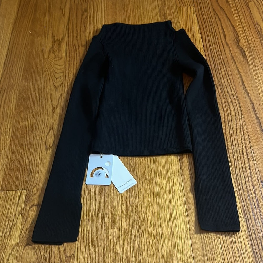 NWT Commense Woman’s Black Cut Out Shoulders Sweater Size S
