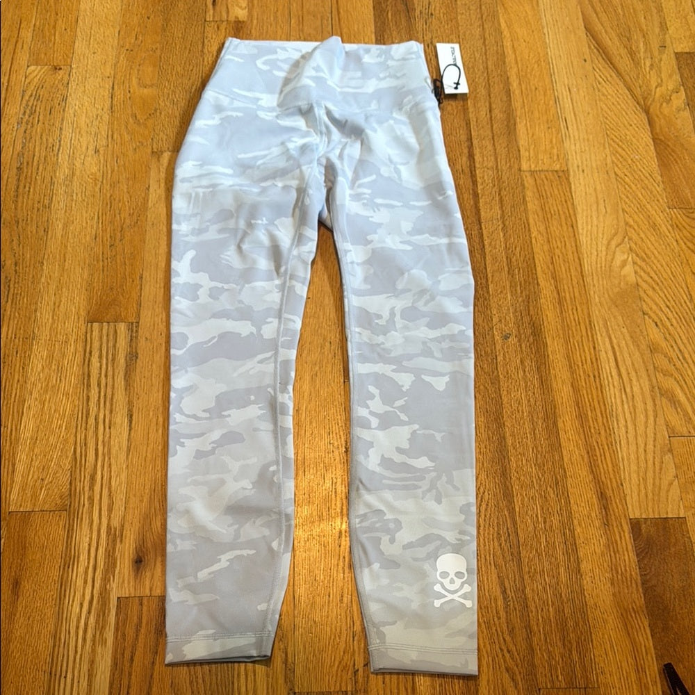 NWT Lululemon Soul Cycle Camo Leggings Women’s Size 4