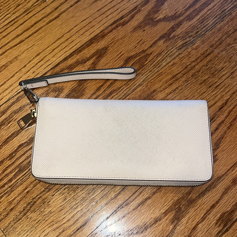Tory Burch Woman’s Light Pink Wallet and Card Case