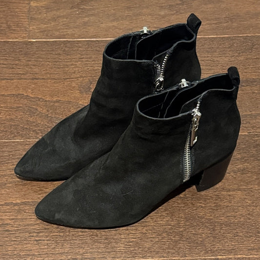 Dolce Vita Women’s Black Ankle Booties with Zipper Size 10