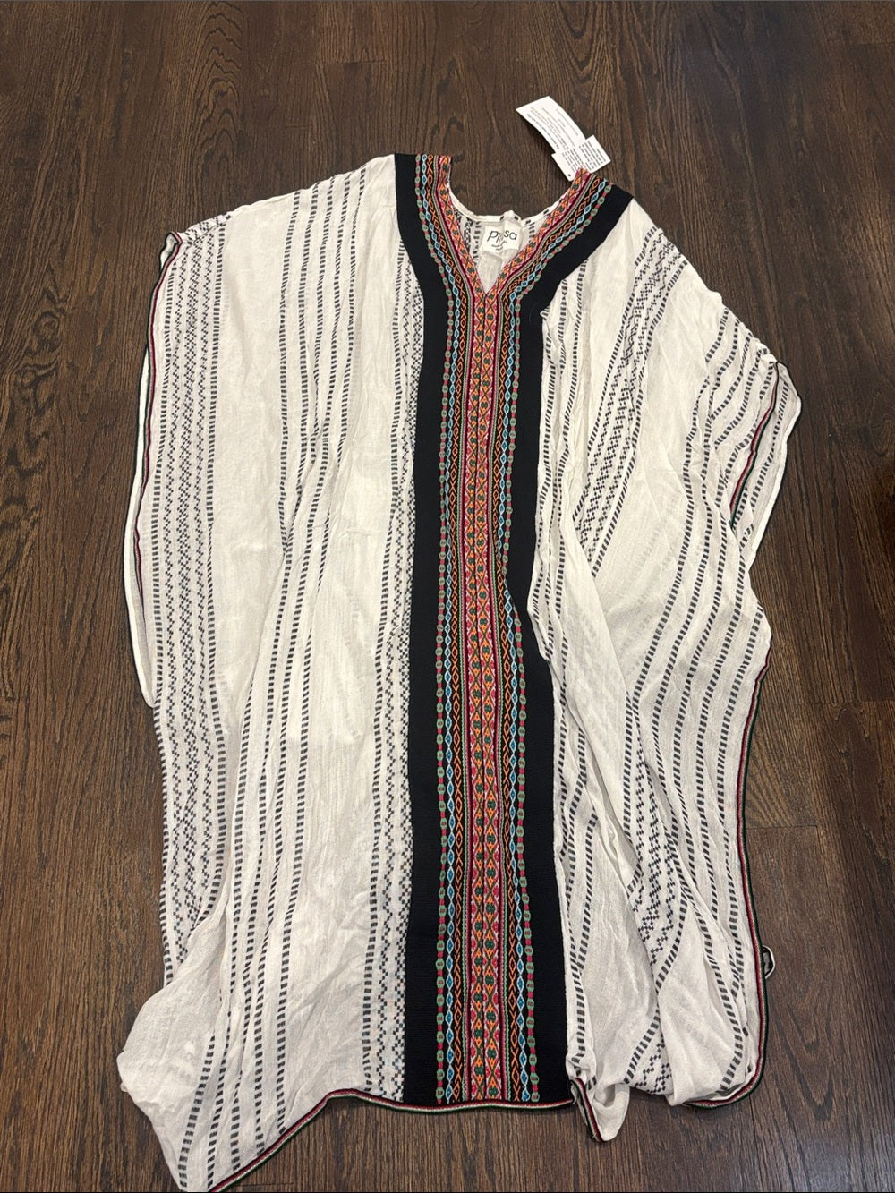 NWT Pitusa Women’s White Embroidered V-Neck Tunic with Multicolor Trim Petite