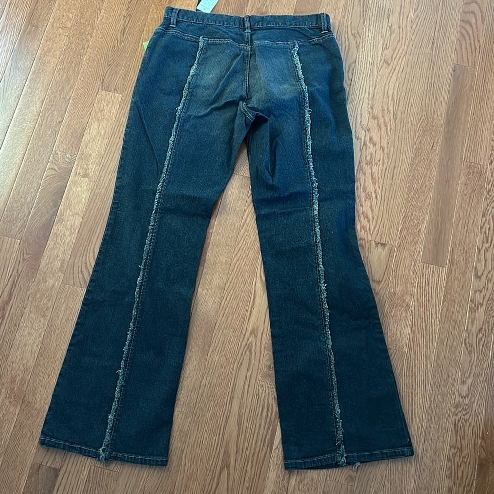 NWT Express Women’s Dark Jeans Size 11/12