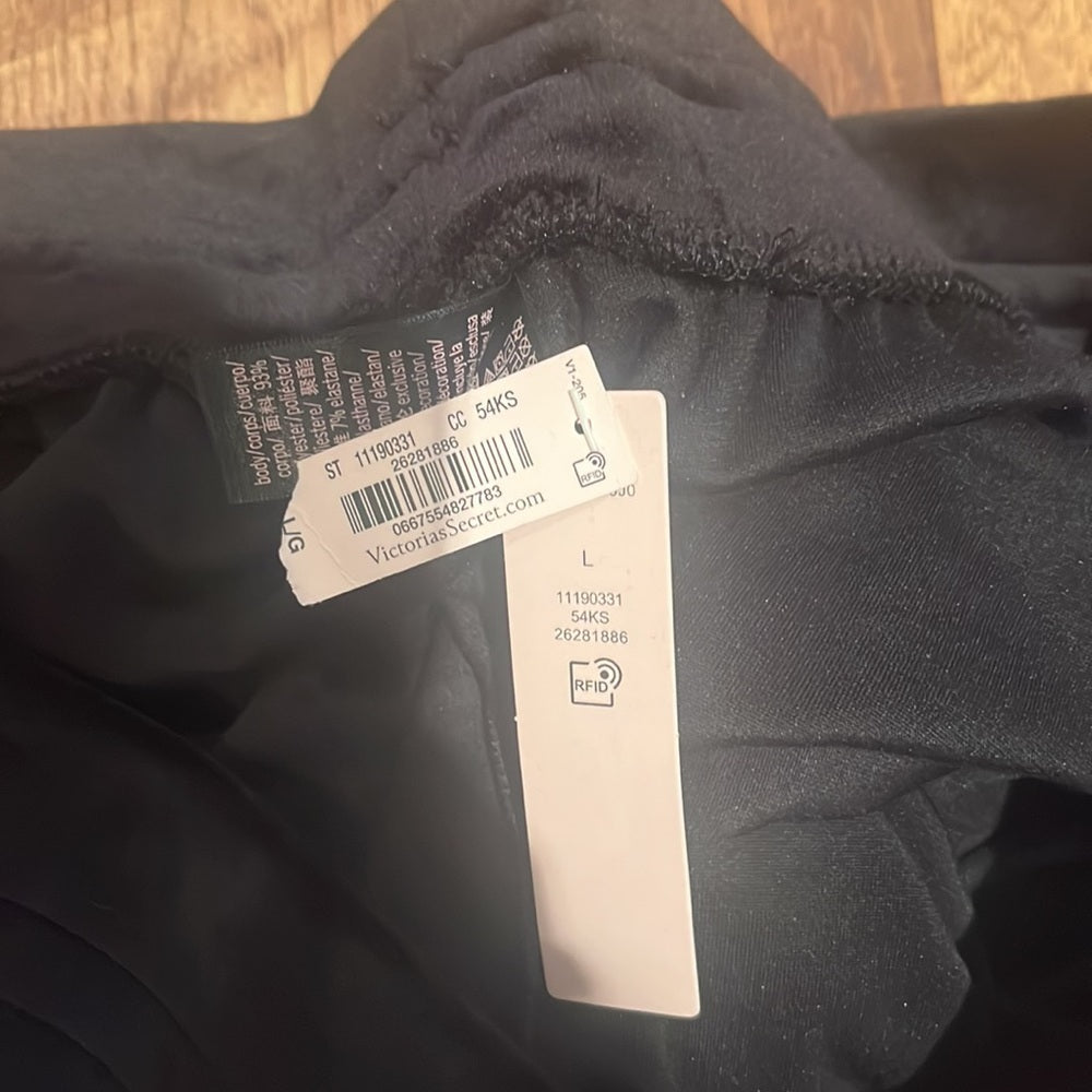 NWT Victoria’s Secret Woman’s Velvet Pants Size L