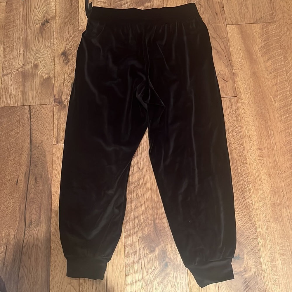 NWT Victoria’s Secret Woman’s Velvet Pants Size L