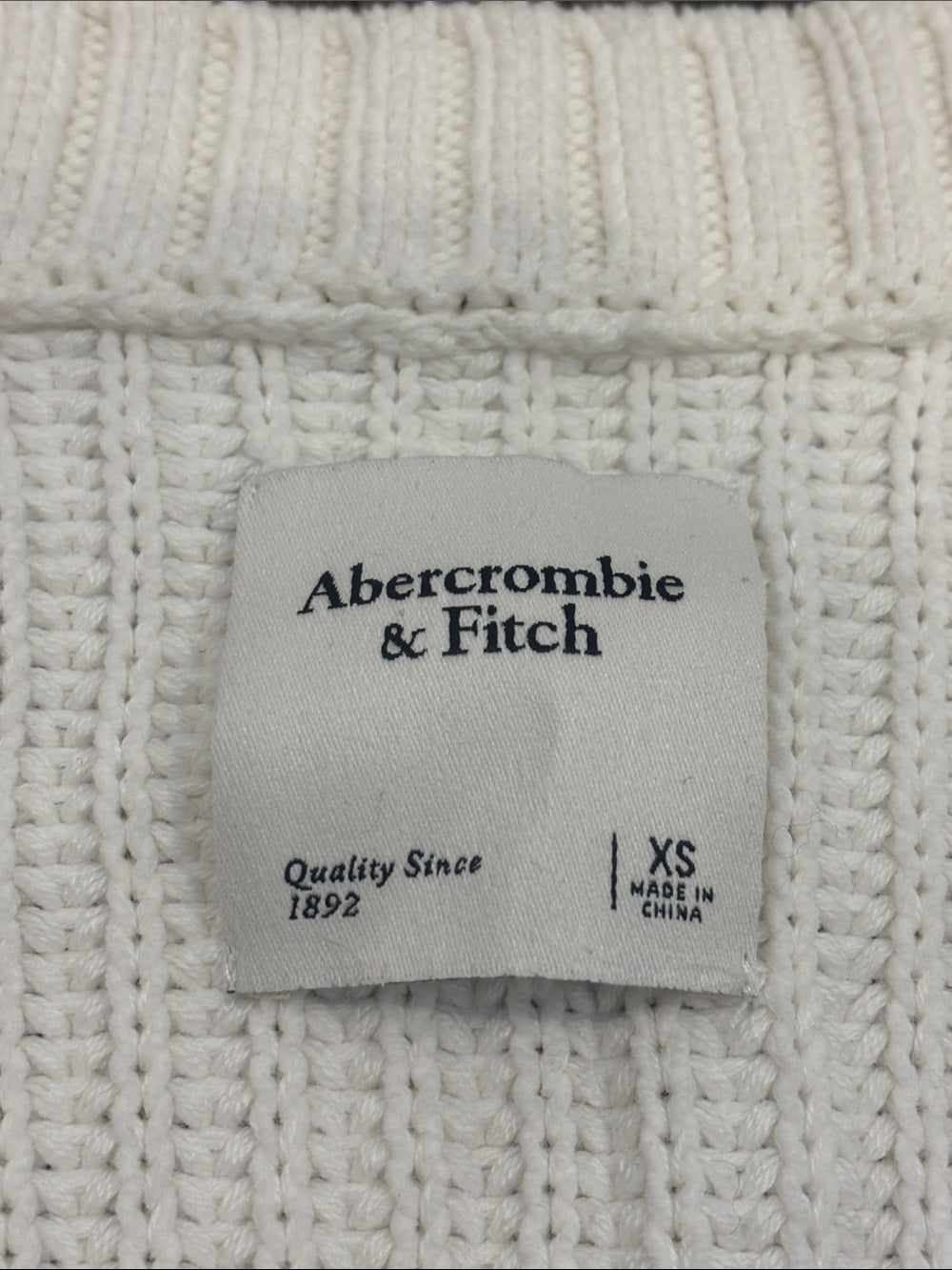 Abercrombie & Fitch Women’s Cream Cropped Button-Front Cardigan Size XS
