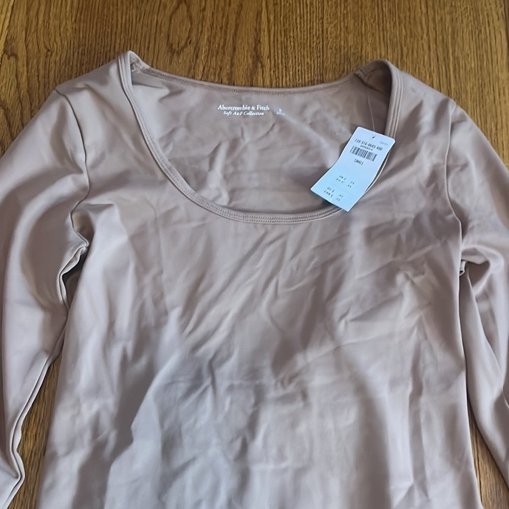 NWT Abercrombie & Fitch Woman’s Long Sleeve Bodysuit Size S