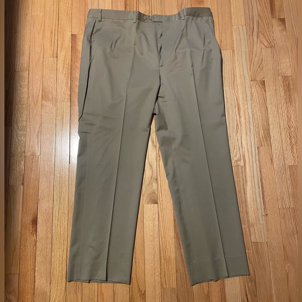 Brioni Beige Men’s Dress Pants Size 40