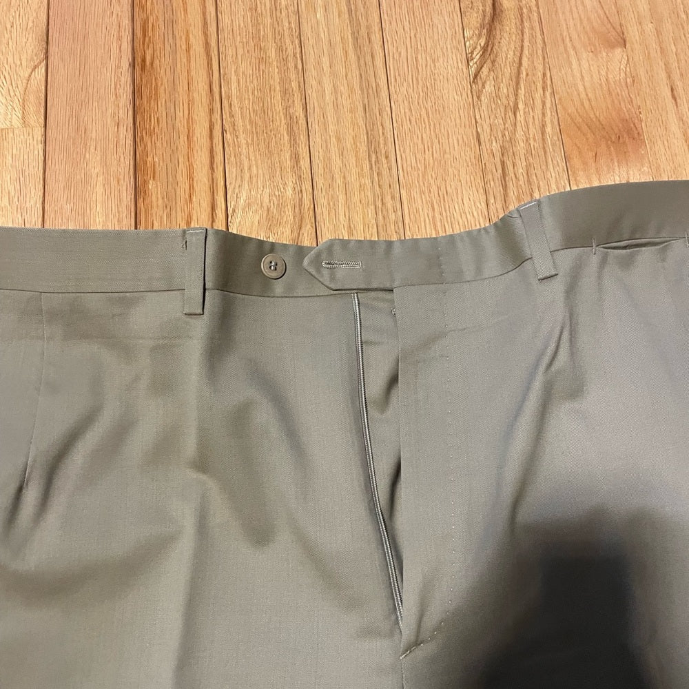 Brioni Beige Men’s Dress Pants Size 40