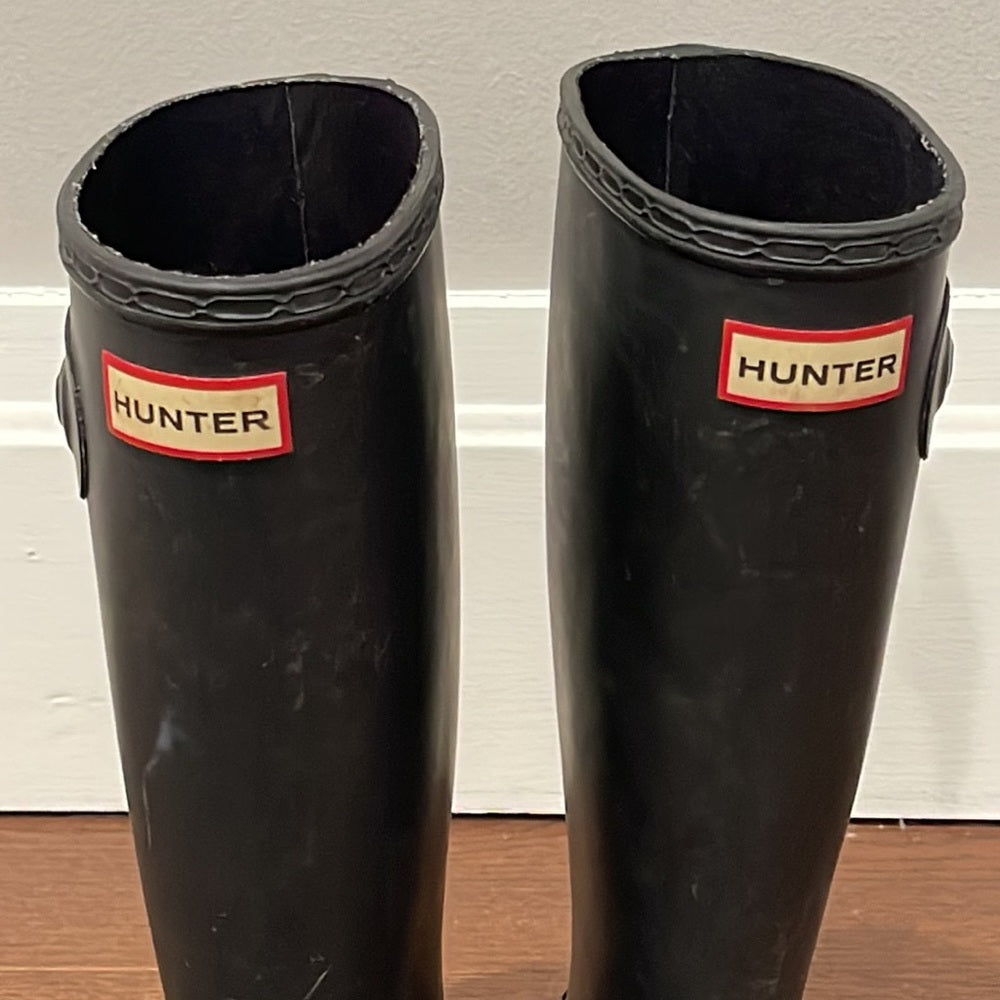 Hunter Black Rain Boots Size 6