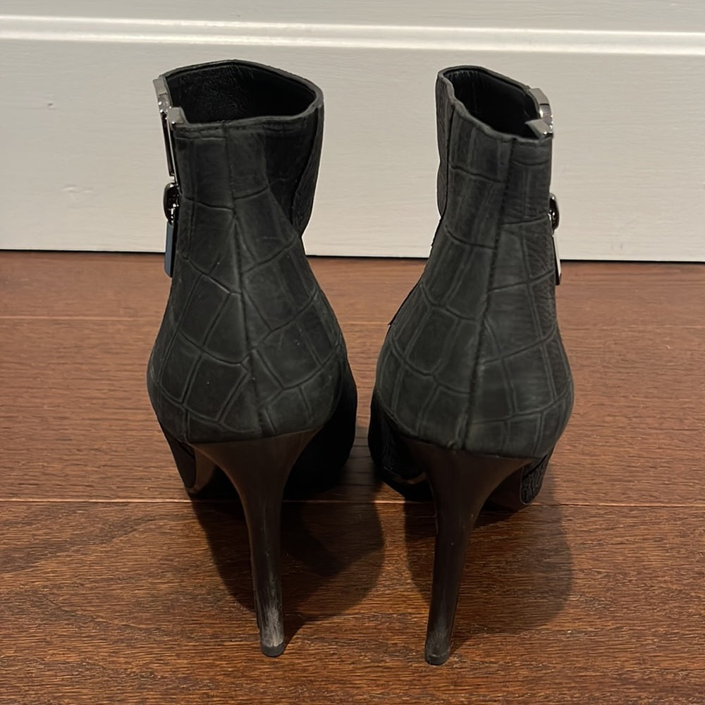 Lanvin Women’s Black Suede Booties Size 39.5/9.5