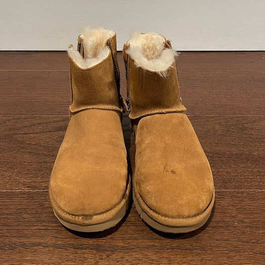 Ugg Women’s Beige Low Boots Size 7