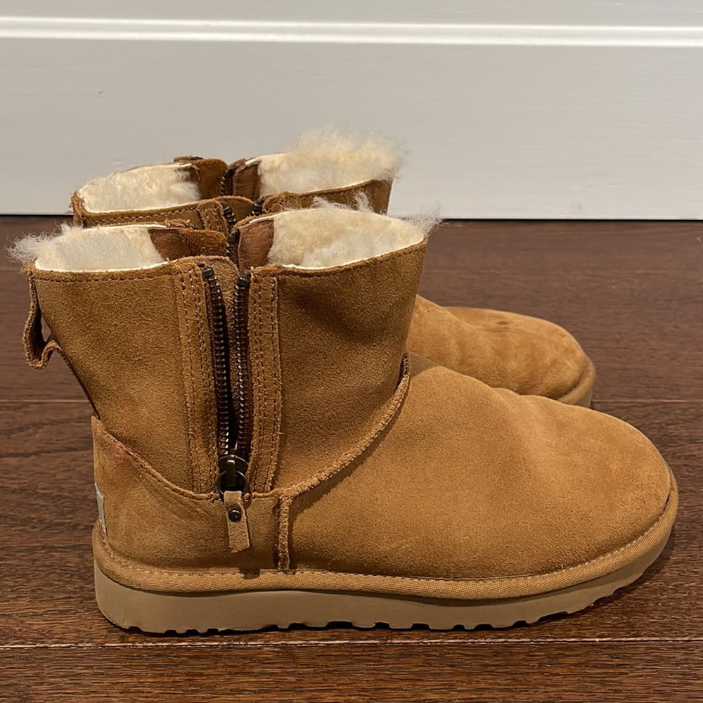 Ugg Women’s Beige Low Boots Size 7