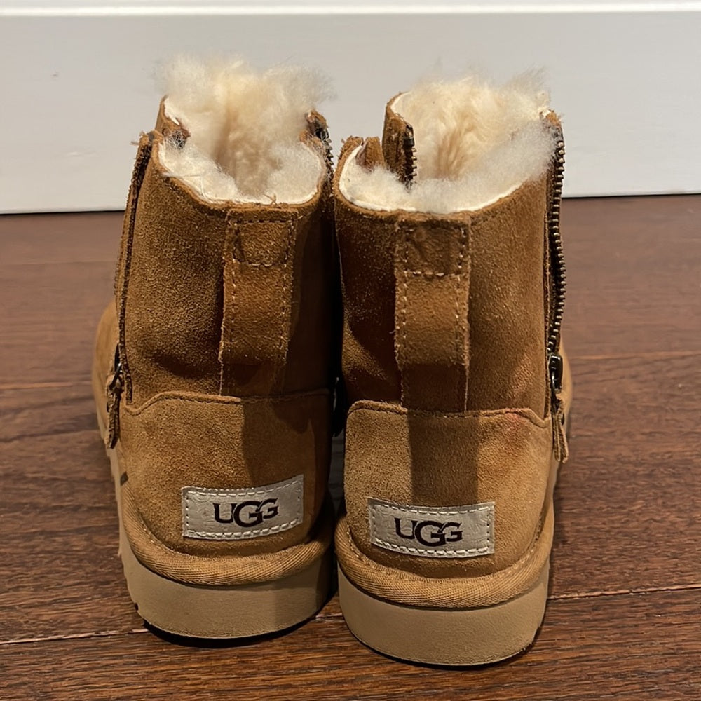 Ugg Women’s Beige Low Boots Size 7