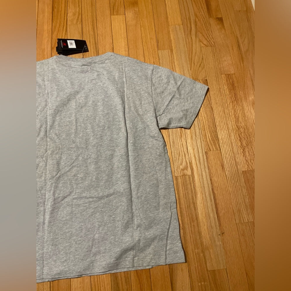 NWT New Balance Grey Tee Shirt Size Large