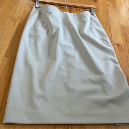 Women’s theory skirt. Beige. Size 4