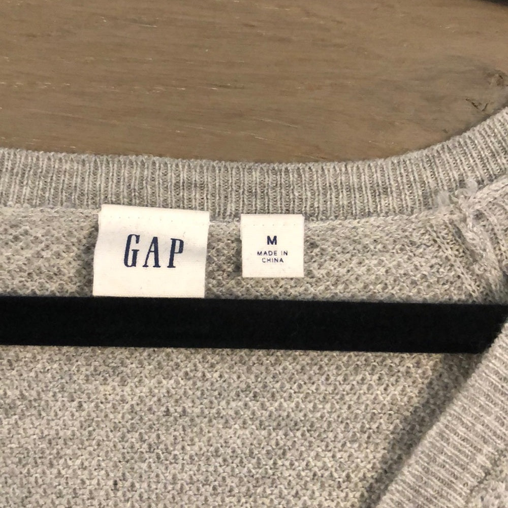 Gap Wool V Neck Sweater Size M