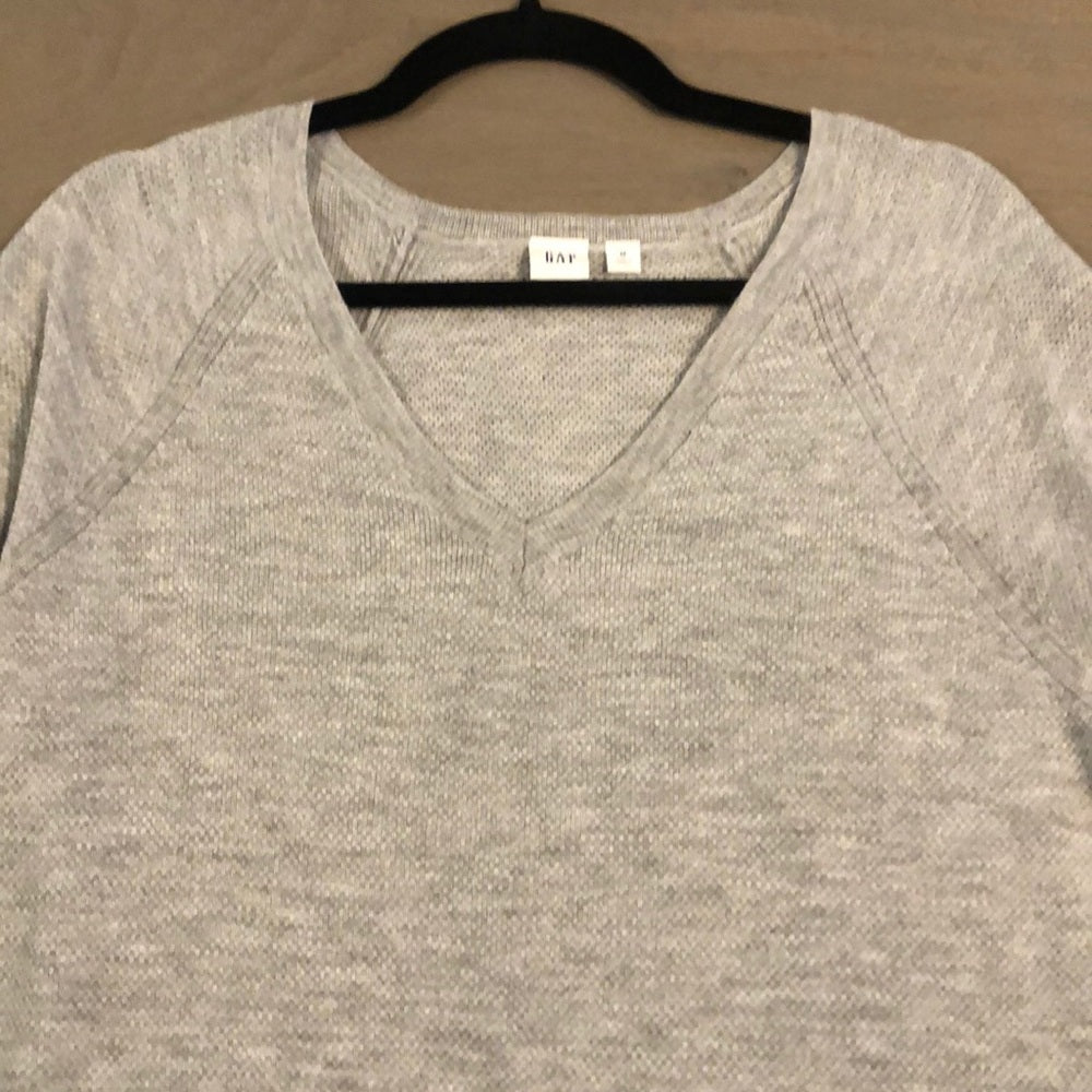 Gap Wool V Neck Sweater Size M