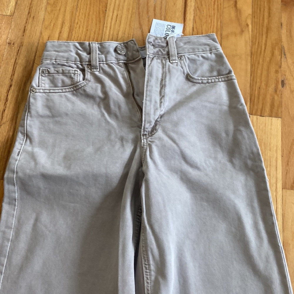 Women’s Garage jeans. Grey. Size 00