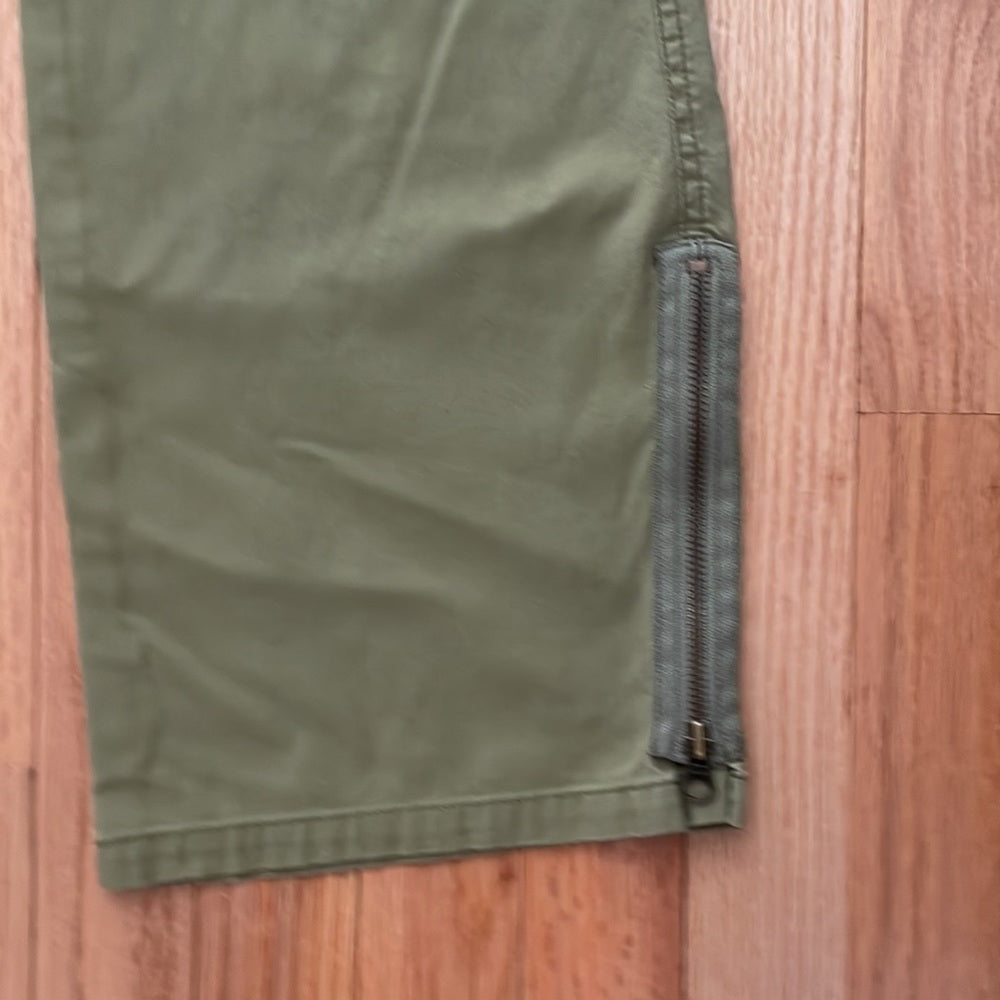 The Limited Stretch Green Cargo Pants Size 8