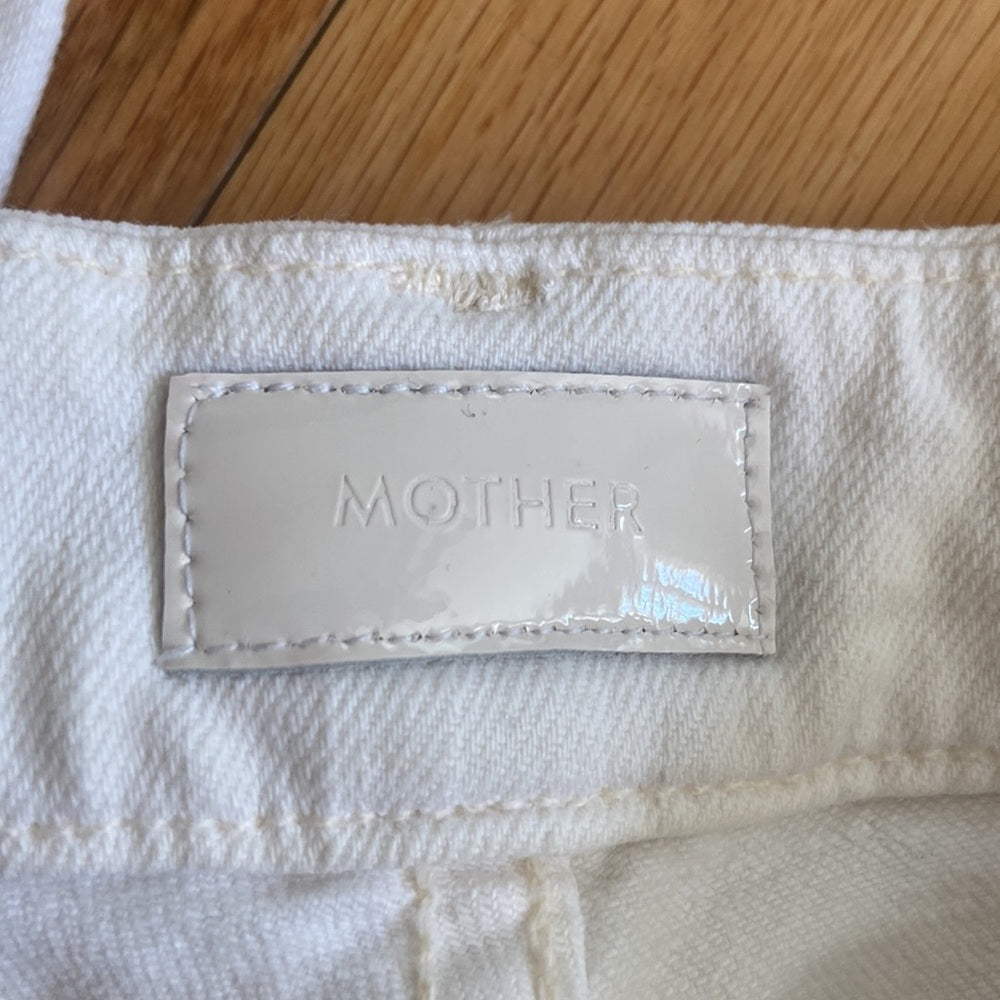 Women’s Mother jeans. White. Size 26