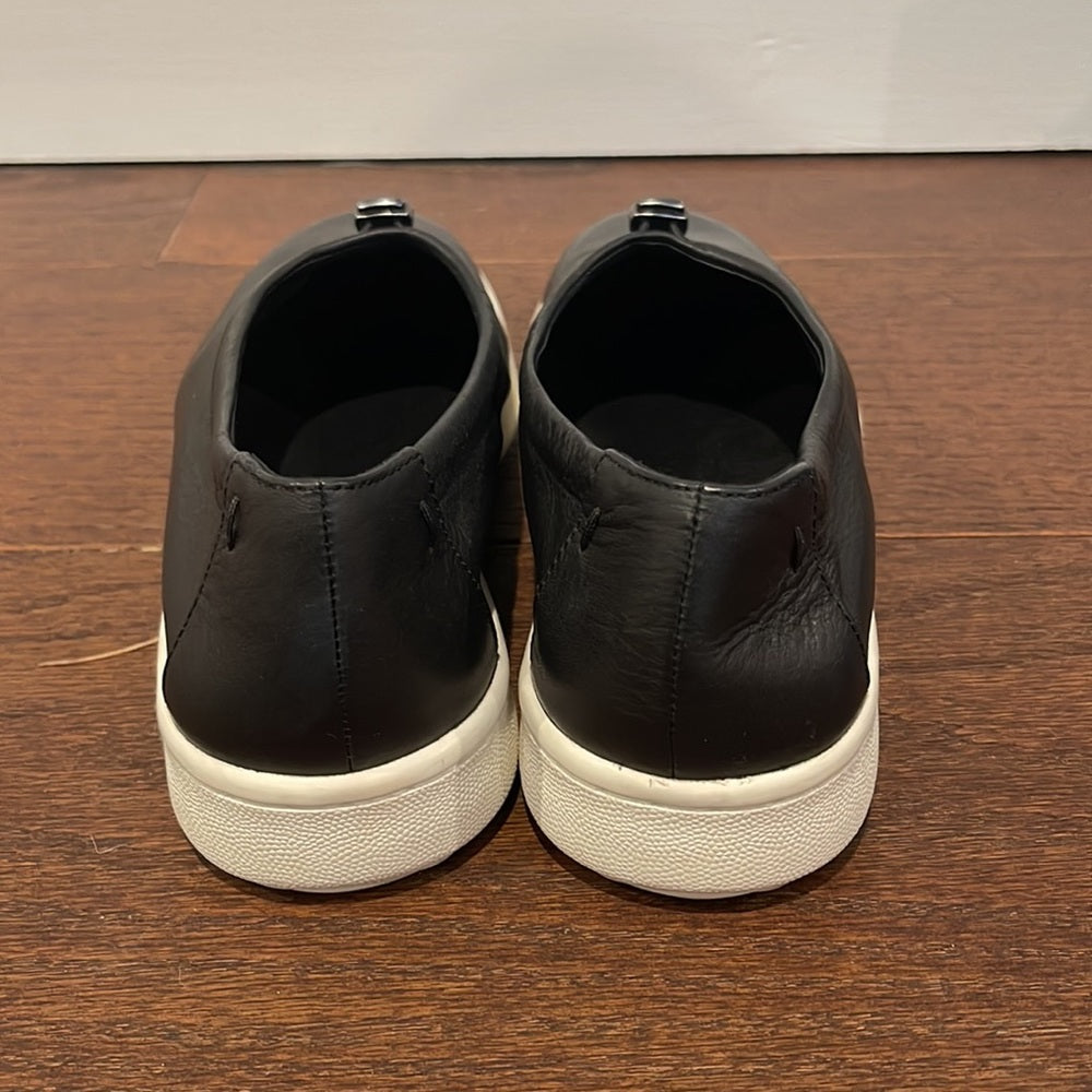 Eileen Fisher Black Slip On Women’s Sneakers Size 7