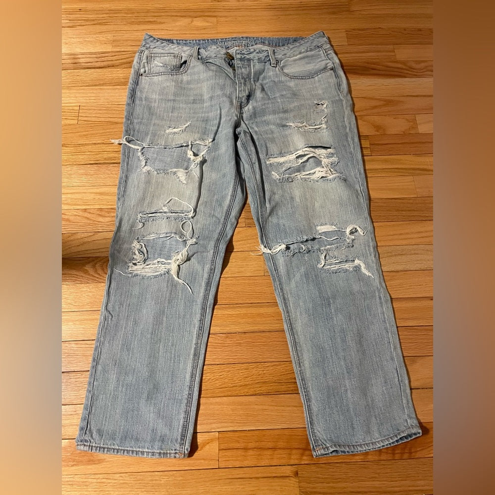 American Eagle Outfitters Blue Ripped Jeans Size 16