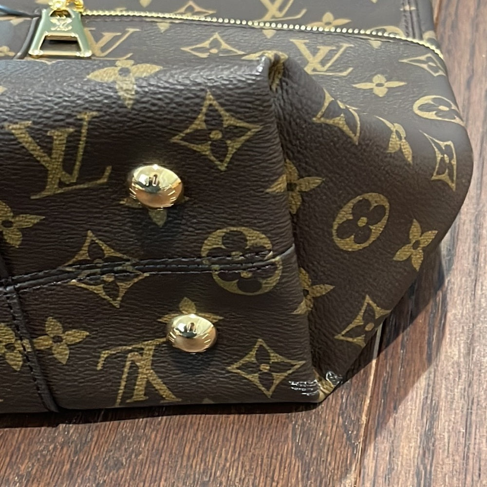 Authentic Louis Vuitton Melie Handbag Monogram Canvas