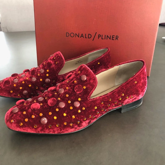 Donald Pliner Red Suede Velvet Size 9