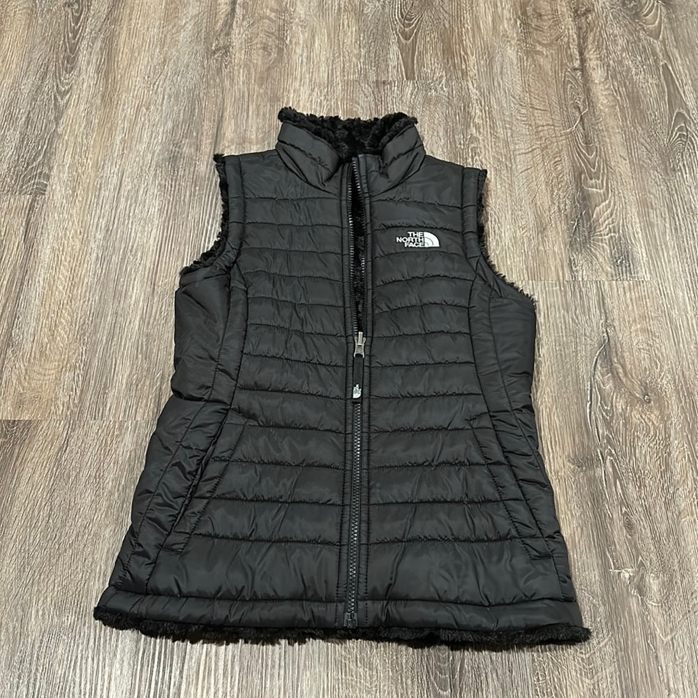 The North Face Girl’s Fuzzy Vest - Size Medium