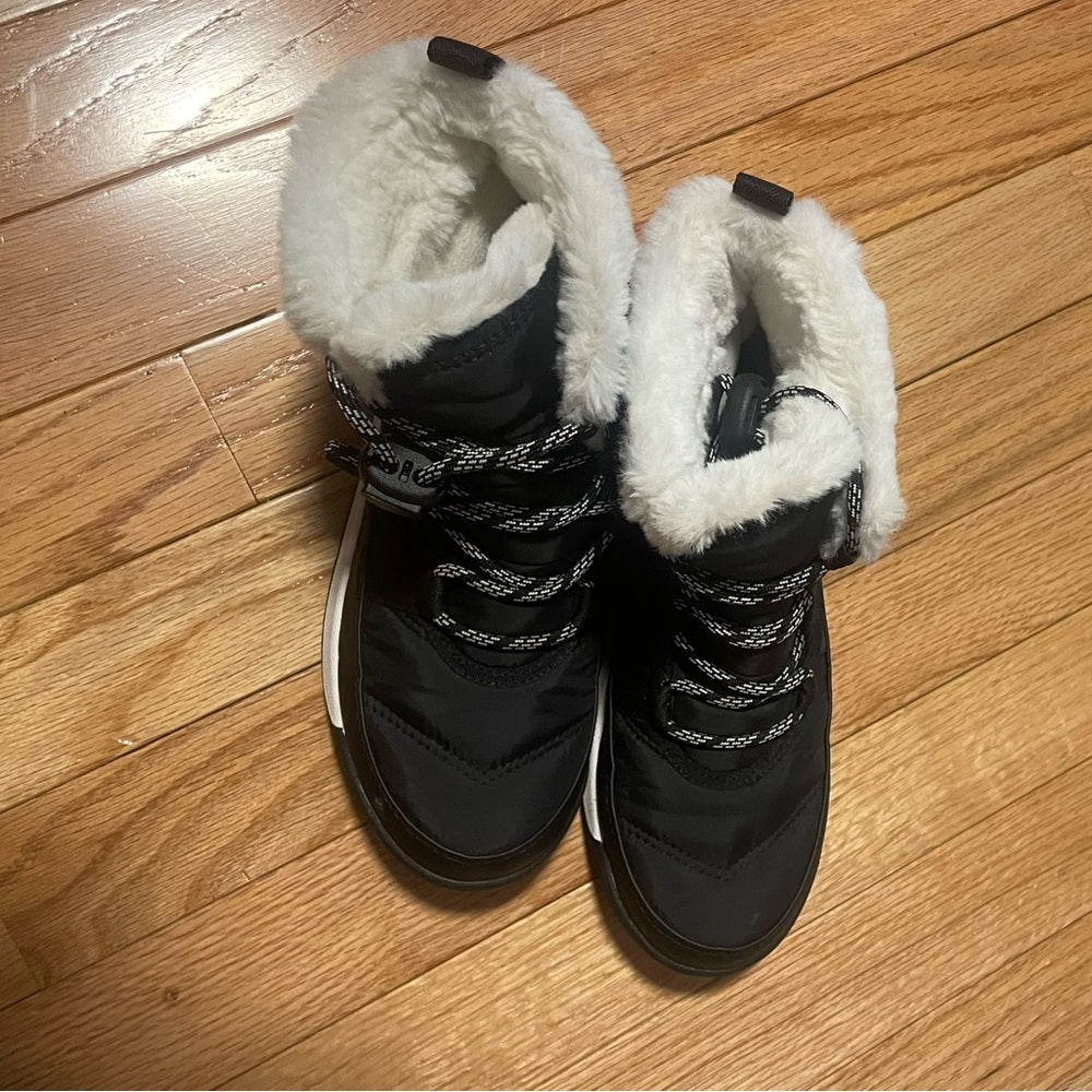 Sorel Black Kids Snow Boots Size 3