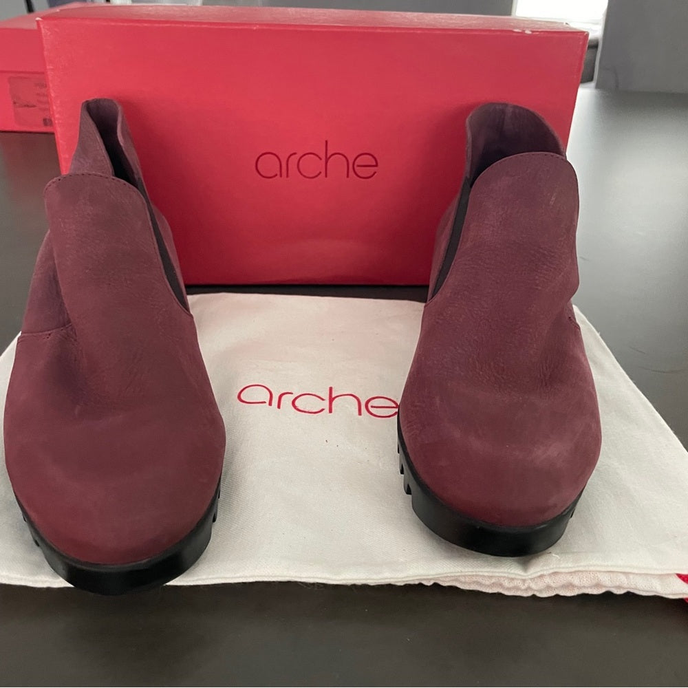 Arche Maroon Jimara Women’s Shoes Size 40 / 9