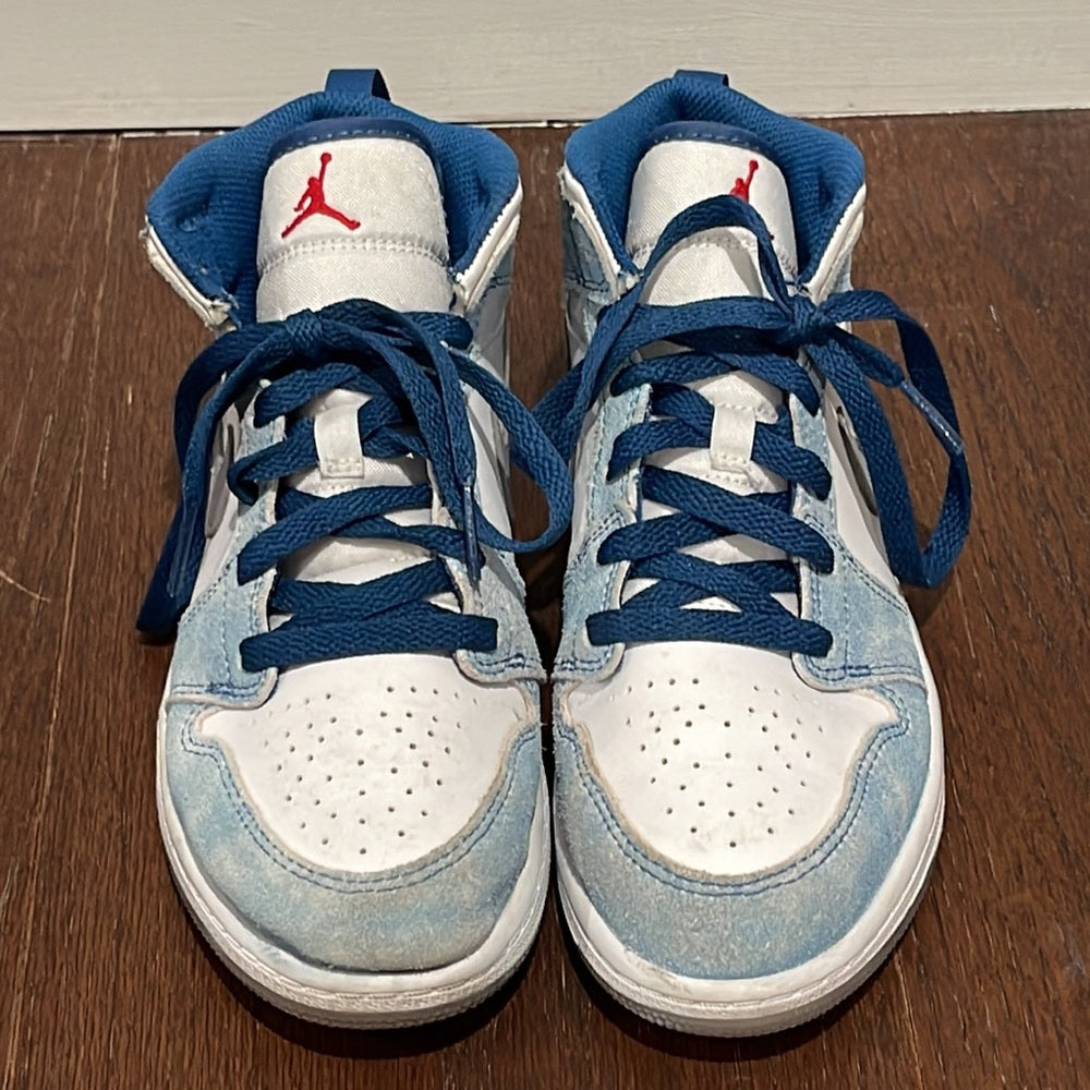 Nike Air Jordan Blue and White Sneakers Size 3