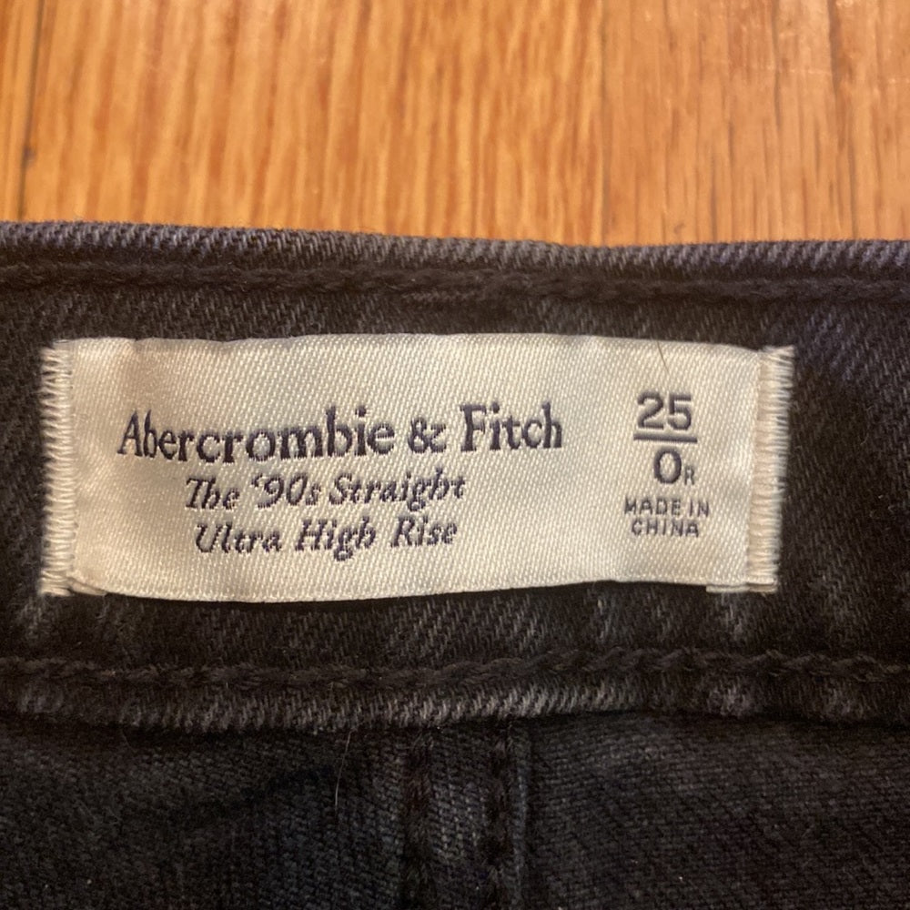 Abercrombie and Fitch black wide leg ripped jeans size 25