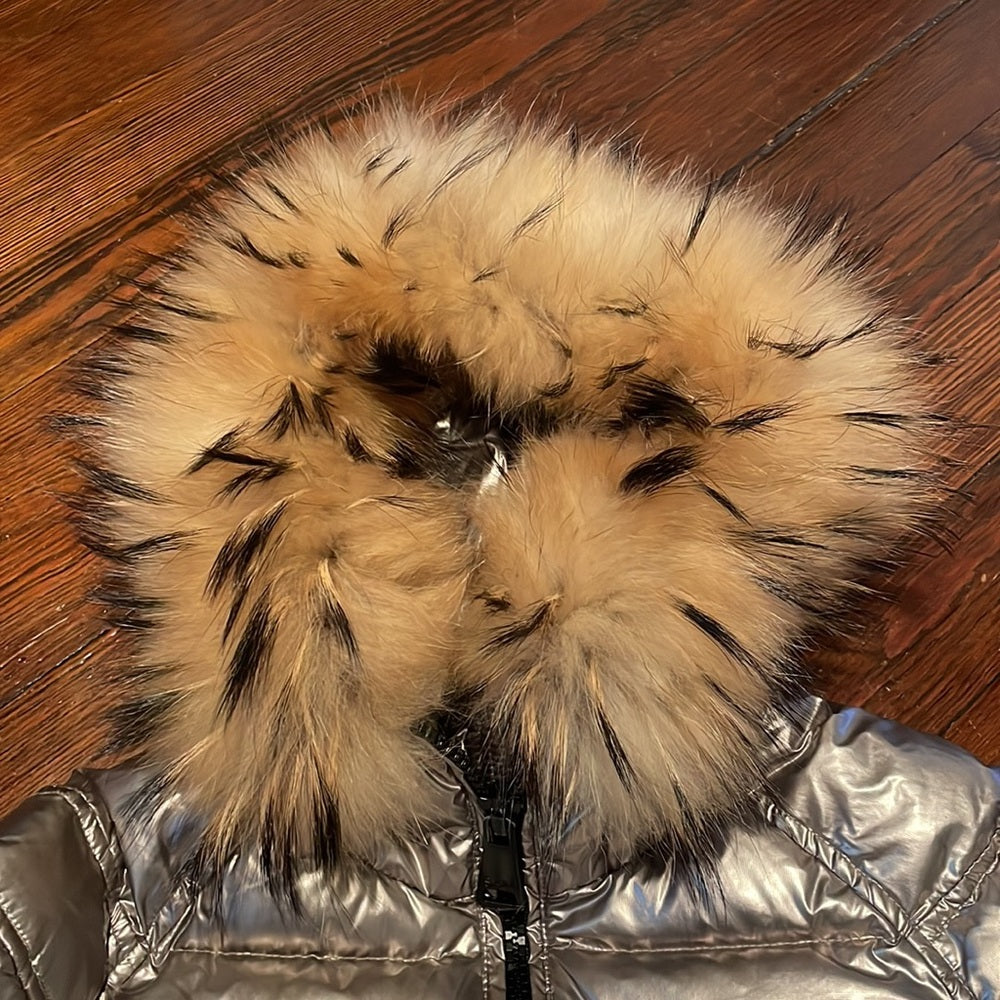 Sam Kids silver jacket with furry hood Size 6