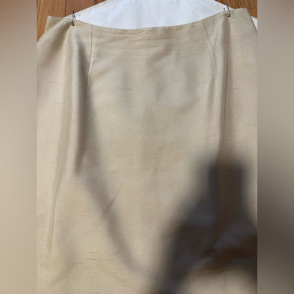 BEIGE Woman’s Jacket and Skirt Suit Set Size 6
