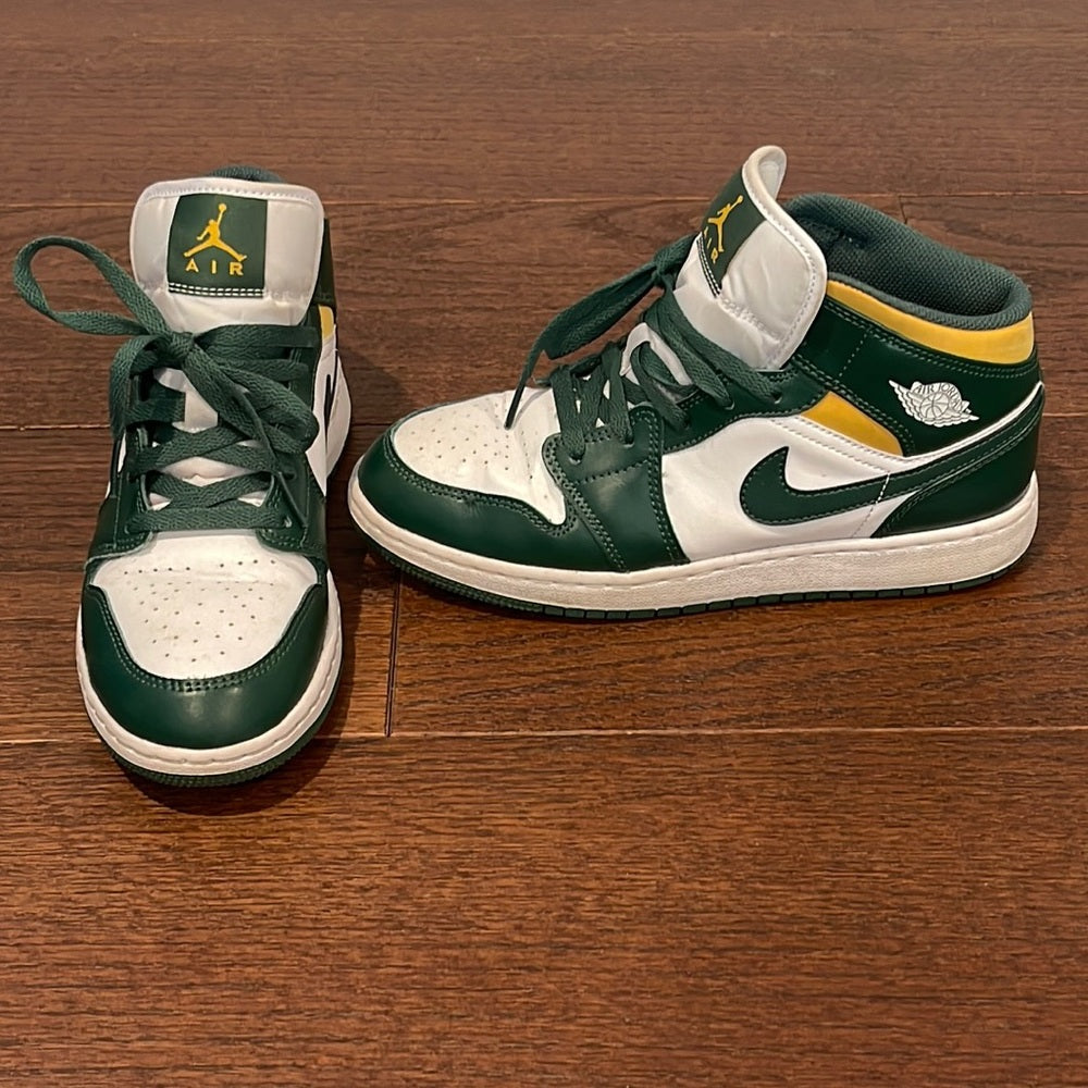 Nike Air Jordan Green, Yellow and White Sneakers Size 7