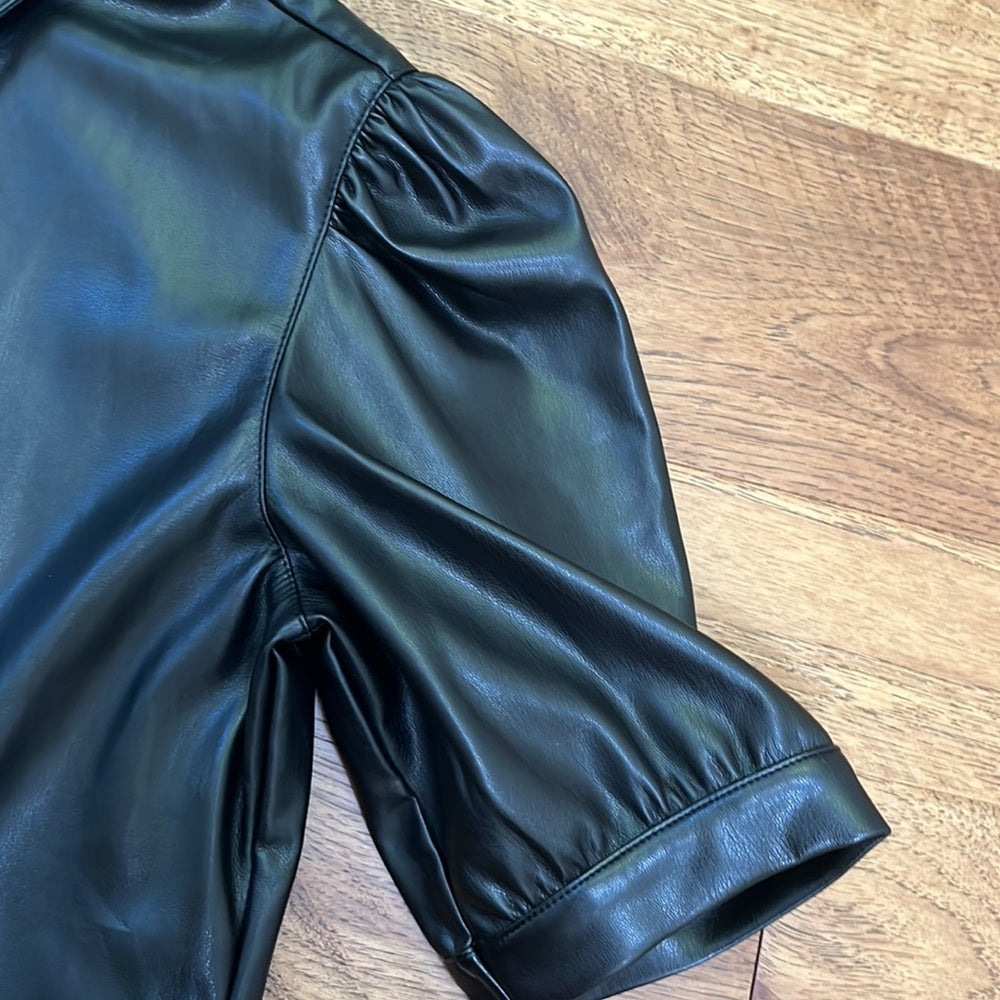 NWT BB Dakota Steve Madden Women’s Faux Leather Button Down Short Sleeve S