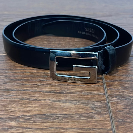 Gucci Women’s G Black Leather Belt with Silver Buckle