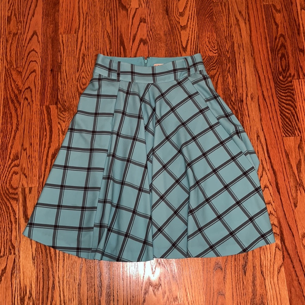 Alice & Olivia Woman’s Plaid Turquoise Skirt With Matching Belt Size 4